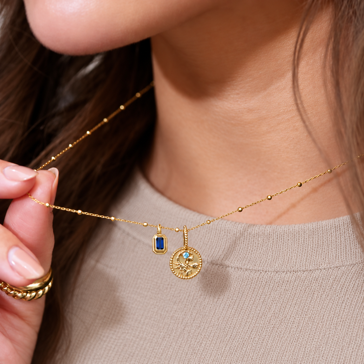 14K Round Disc Charm Necklace