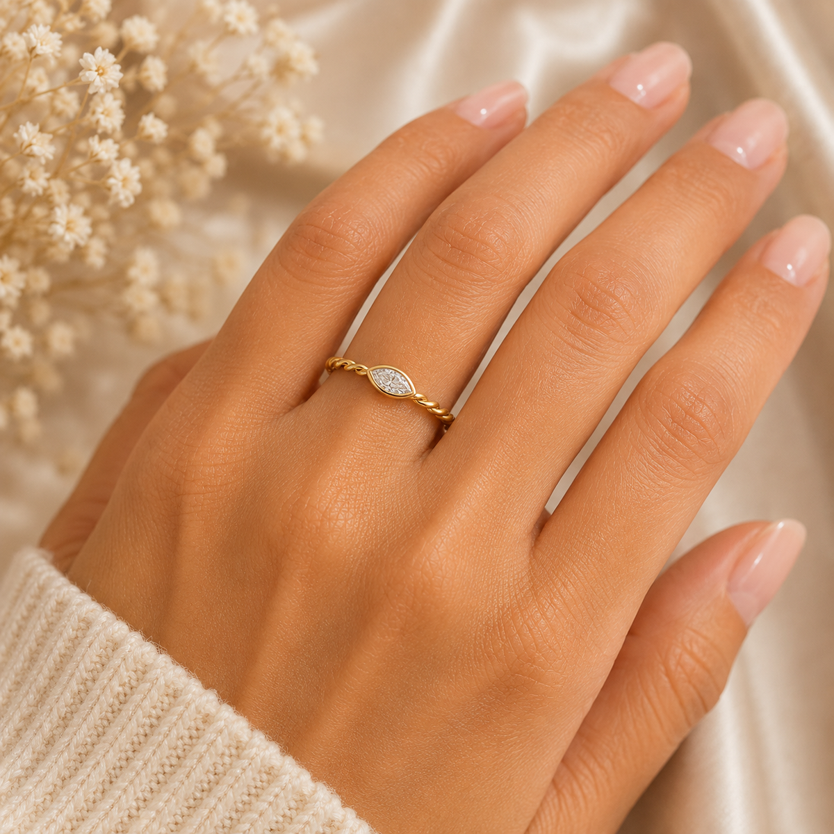 14K Twisted Mini Marquise Stacker